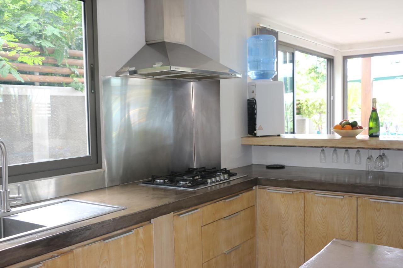 Keha Properties Flic en Flac Экстерьер фото